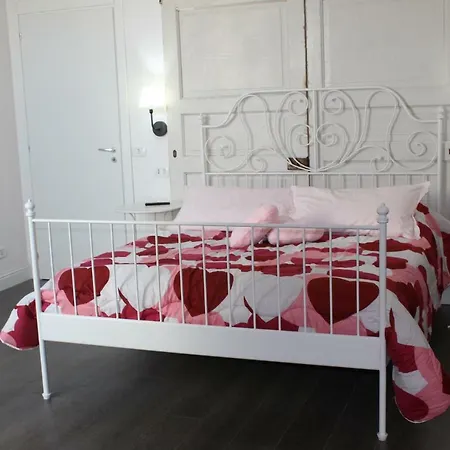 Angels'home Raffaello Апартаменты